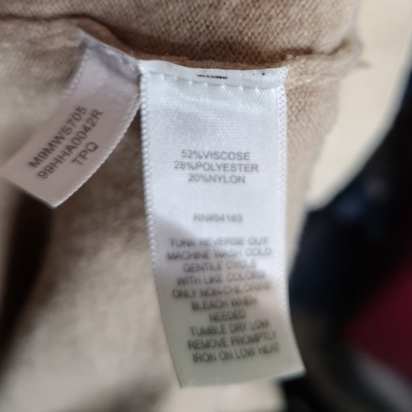 Andrew Marc Tan Sweater sz Small - Picture 9 of 10